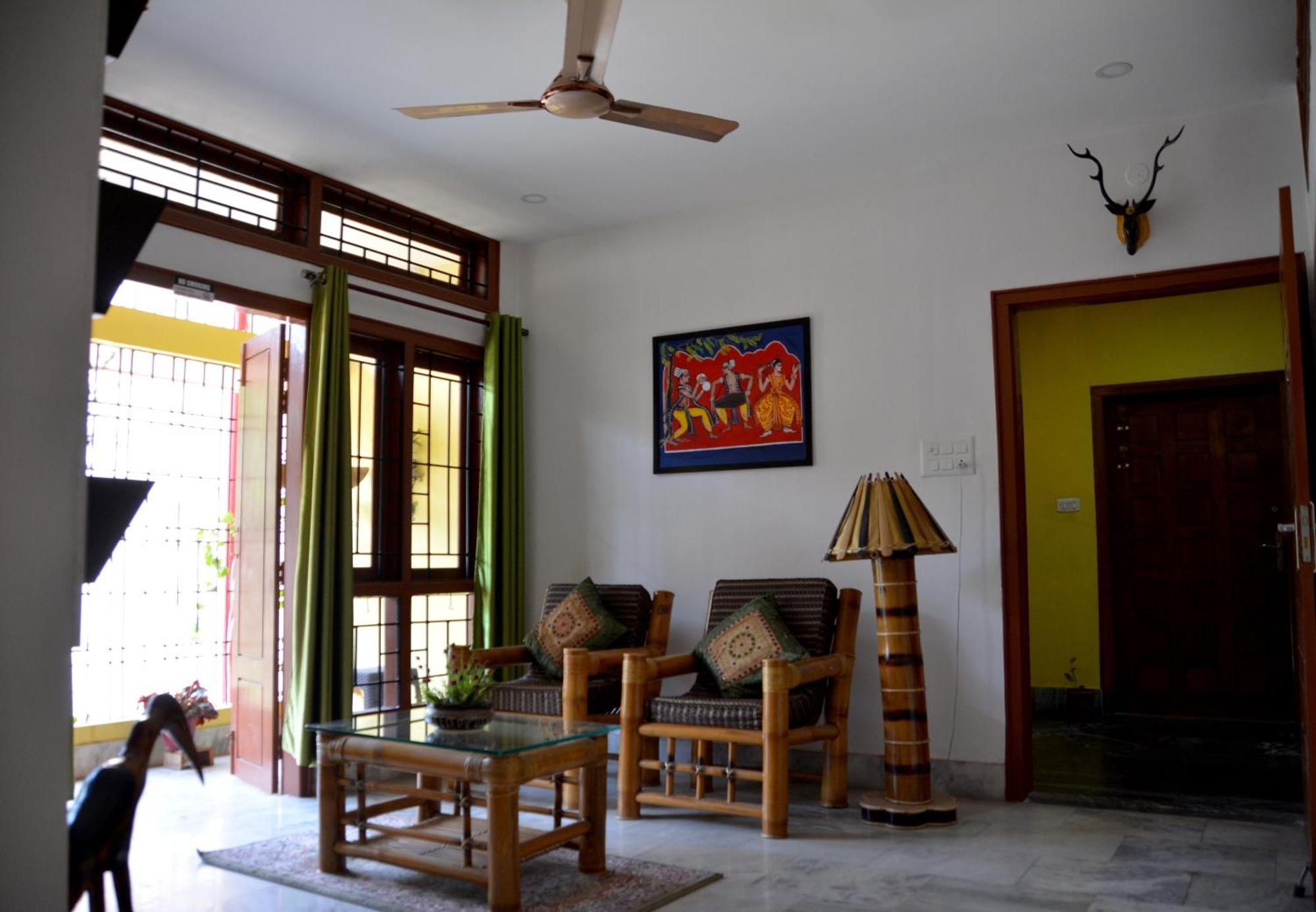 Nirvana Guest House Гувахати Экстерьер фото